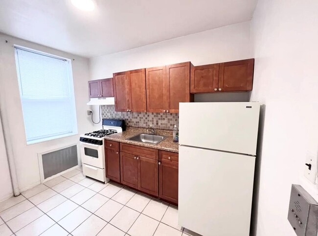 707 E 189th St in Bronx, NY - Building Photo - Building Photo