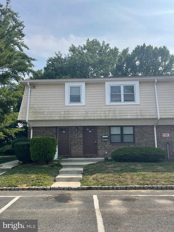 property at 615 Silver Ct