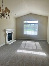 585 Calle Viento in Morgan Hill, CA - Building Photo - Building Photo