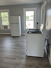 8 Knowlton Ave in Worcester, MA - Building Photo - Building Photo