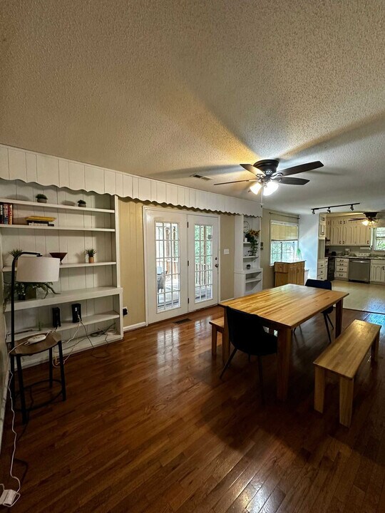 1308 Monterey Dr in Birmingham, AL - Building Photo
