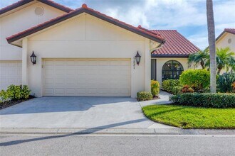 7331 Villa D Este Dr in Sarasota, FL - Building Photo - Building Photo