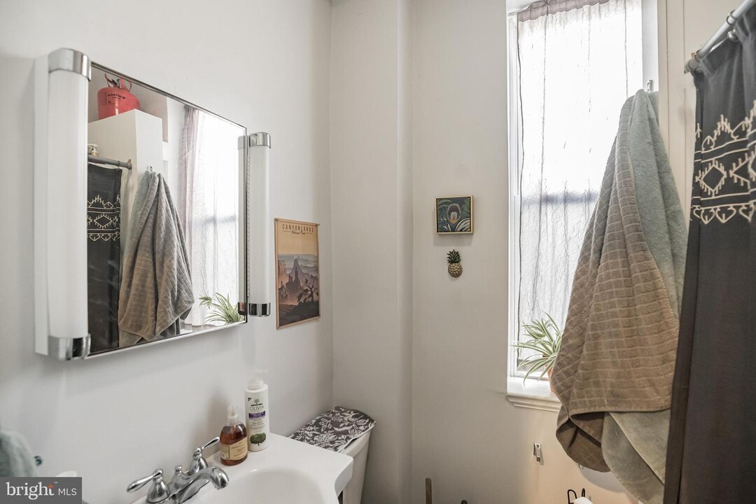 2565 E Norris St, Unit 2 in Philadelphia, PA - Foto de edificio