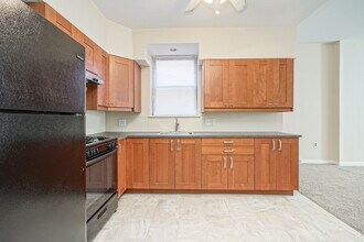 1217 Snyder Ave in Philadelphia, PA - Building Photo - Building Photo