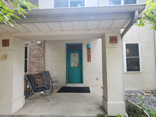 1612 W Canal Ct in Littleton, CO - Building Photo - Building Photo