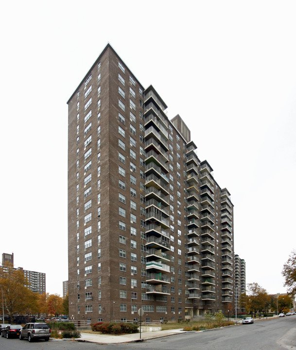 Lafayette Nelson Apartments LLC in Bronx, NY - Building Photo