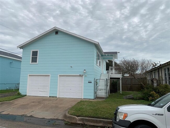 property at 2514 41st St