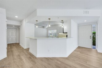 6812 Satinleaf Rd S in Naples, FL - Building Photo - Building Photo