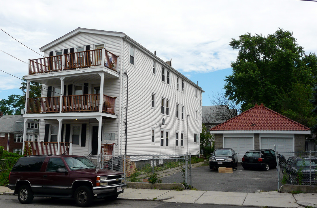 314 Kittredge St in Roslindale, MA - Building Photo