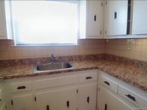 1465 Burke Ave in Bronx, NY - Building Photo - Building Photo