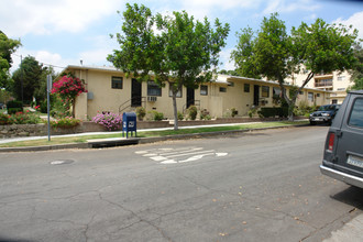 724 S 6th St in Burbank, CA - Building Photo - Building Photo