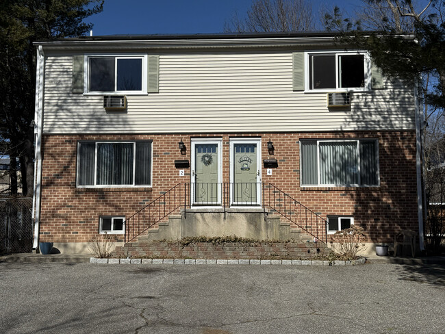 property at 2 Palmer Ave