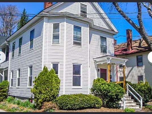 10 Maple St, Unit 3 in Augusta, ME - Building Photo
