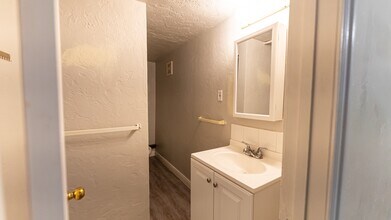 725 N 10th Ave in Pocatello, ID - Building Photo - Building Photo