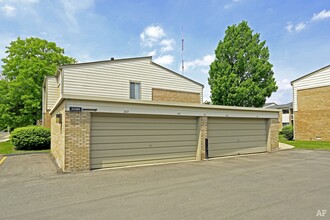 Legacy Place Apartments - Southfield, MI in Southfield, MI - Building Photo - Building Photo