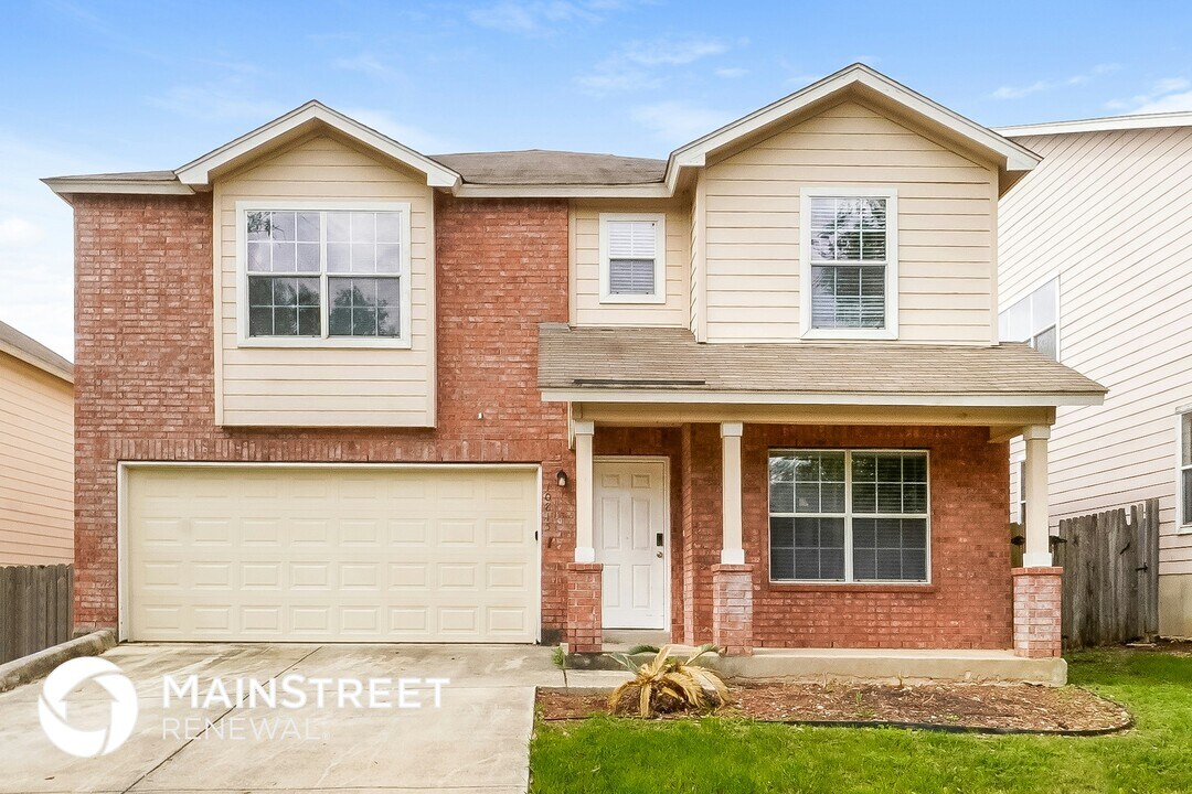 10815 Indigo Creek in San Antonio, TX - Building Photo