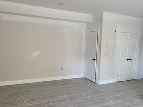 18 Bedford Terrace in Irvington, NJ - Building Photo - Building Photo
