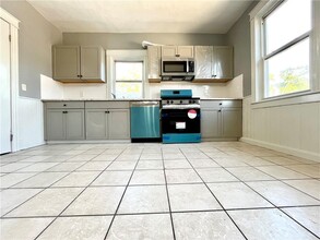 105 Alverson Ave in Providence, RI - Building Photo - Building Photo