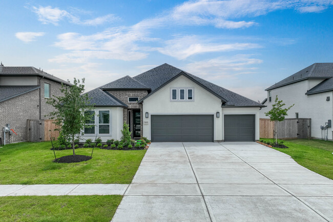 Avalon at Friendswood in Friendswood, TX - Foto de edificio - Building Photo