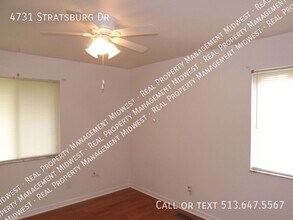 4731 Stratsburg Dr in Dayton, OH - Building Photo - Building Photo