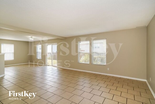 8843 Browns Valley Ln in Indianapolis, IN - Building Photo - Building Photo