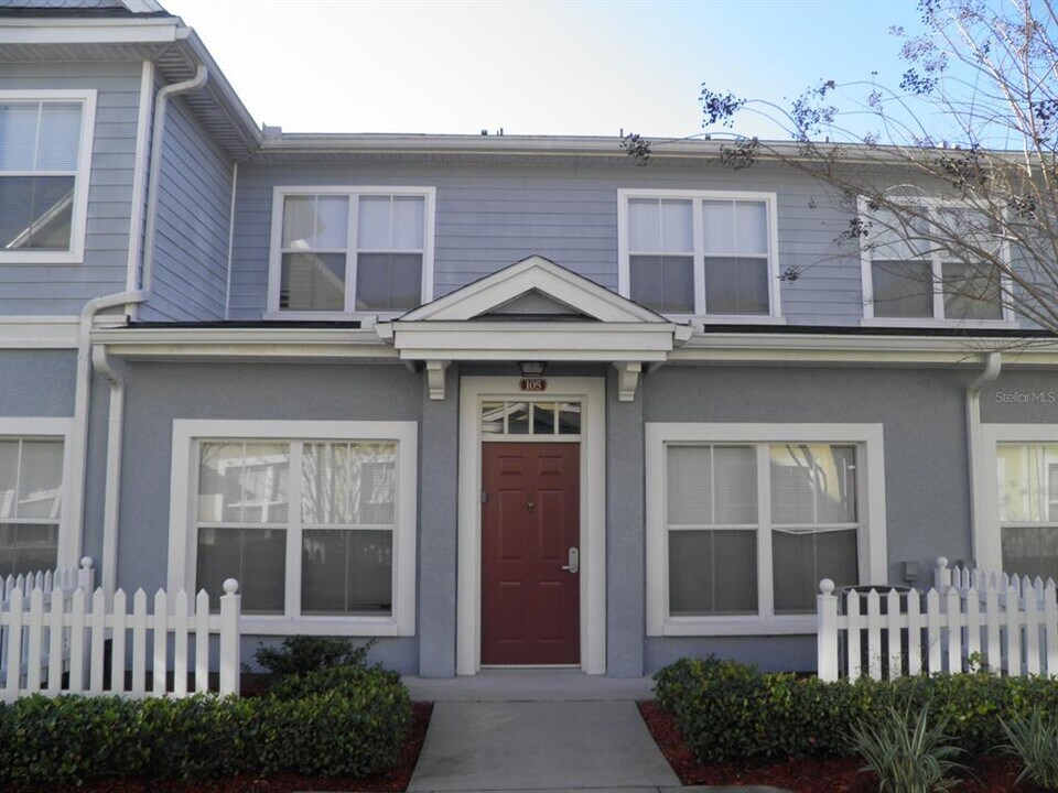 4001 San Sebastian Dr in Kissimmee, FL - Building Photo