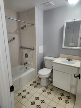 5321 S 580 E in Murray, UT - Foto de edificio - Building Photo