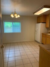 607 E Monte Vista Ave in Vacaville, CA - Building Photo - Building Photo