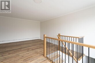 366 Royal York Rd in Toronto, ON - Building Photo - Building Photo