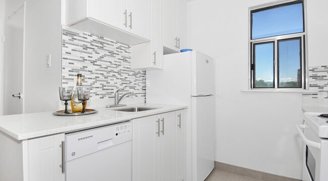 property at 250 St George St