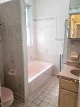 634 North Carolina Ave SE in Washington, DC - Building Photo - Building Photo