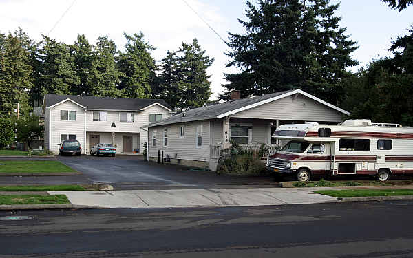 815-817 Gillis St in Vancouver, WA - Foto de edificio - Building Photo