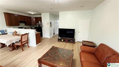 1050 King Way in Breinigsville, PA - Building Photo - Building Photo