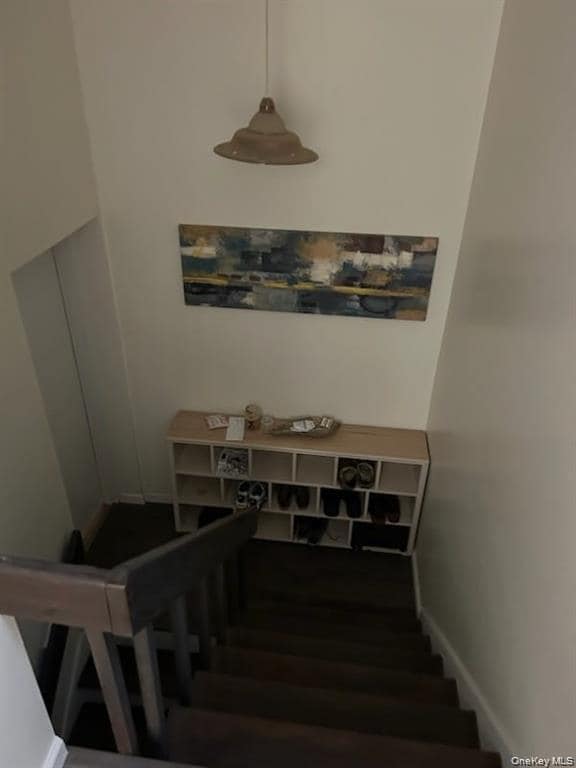 2208 Whispering Hills Dr in Chester, NY - Building Photo - Building Photo