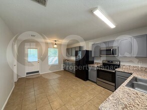 4240 Hunters Creek Dr in Fort Worth, TX - Building Photo - Building Photo