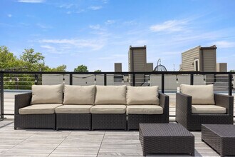 12607 Larchmere Blvd in Cleveland, OH - Building Photo - Building Photo