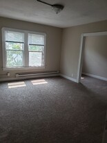 15000 Euclid Ave, Unit 41 in East Cleveland, OH - Building Photo