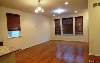 3074 Kilmer Ave in Troy, MI - Building Photo - Building Photo