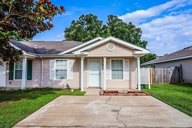 8033 Stonebrook Dr