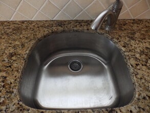 25 Hyannis St in Toms River, NJ - Building Photo - Building Photo