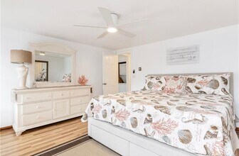 18 Thompson Ln in Old Saybrook, CT - Foto de edificio - Building Photo