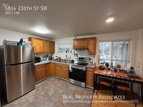 5804 236th St SW in Mountlake Terrace, WA - Building Photo - Building Photo
