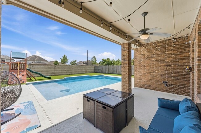 3861 Ponderosa Peak Dr