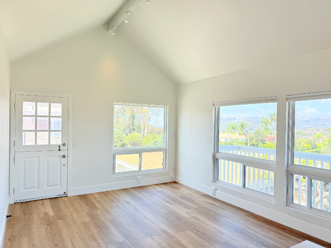 24033 Vista Corona in Dana Point, CA - Building Photo - Building Photo
