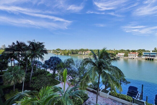 5600 Collins Ave in Miami Beach, FL - Building Photo - Building Photo