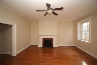 8 W Madison St in Baltimore, MD - Building Photo - Building Photo