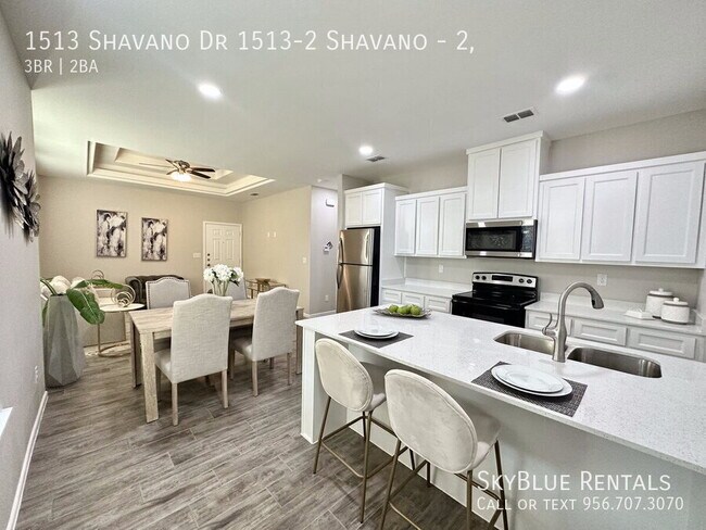 property at 1513 Shavano Dr