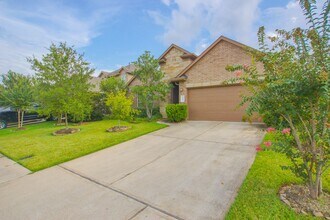 111 Pheasant Run Dr in Conroe, TX - Building Photo - Building Photo