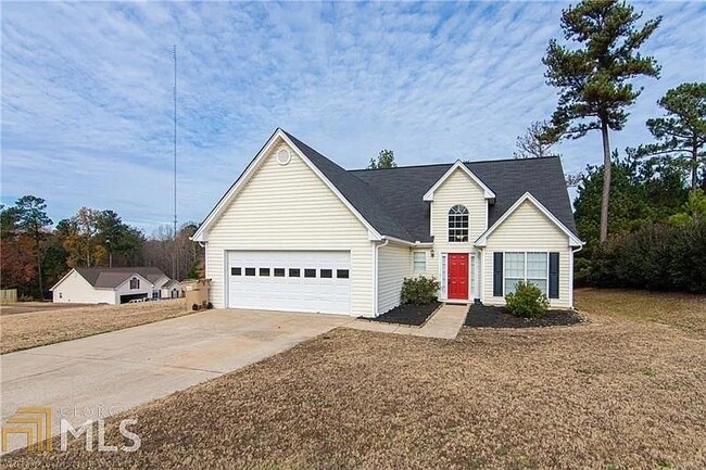 property at 945 Lochwolde Ln