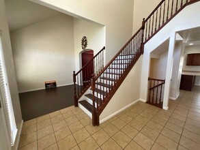 1021 E Wyndom Way in Layton, UT - Building Photo - Building Photo